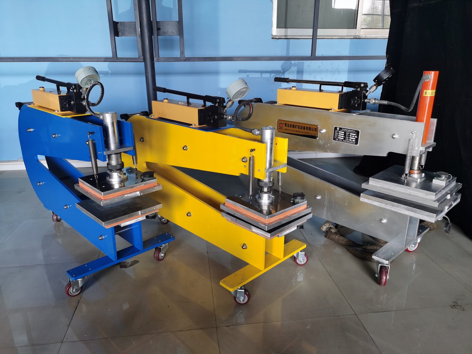 Representative equipment image for Compact Conveyor Belt Hot Repair Machine for Port and Power Plant Systems